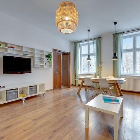 City Center, Art House & Family Stay By Downtown Apartments Гданськ Екстер'єр фото