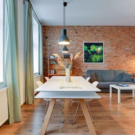 City Center, Art House & Family Stay By Downtown Apartments Гданськ Екстер'єр фото